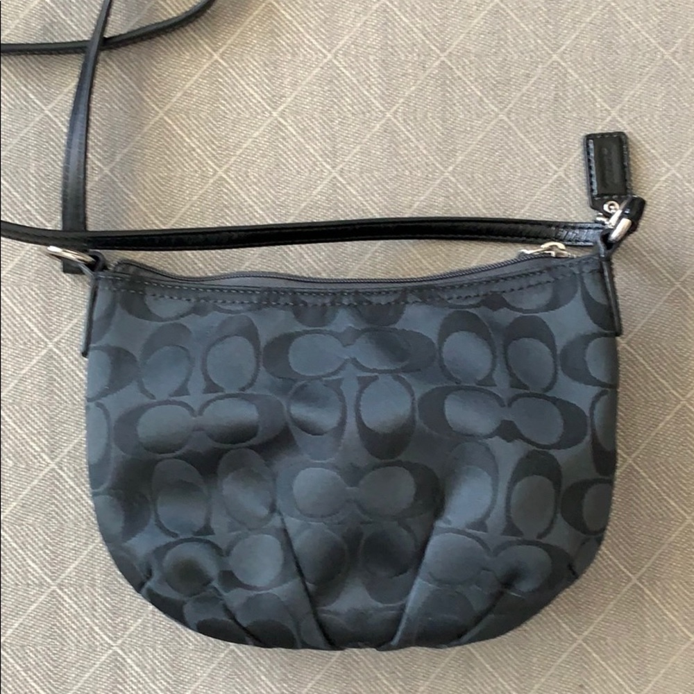 Coach Handbag - Picture 3 of 5